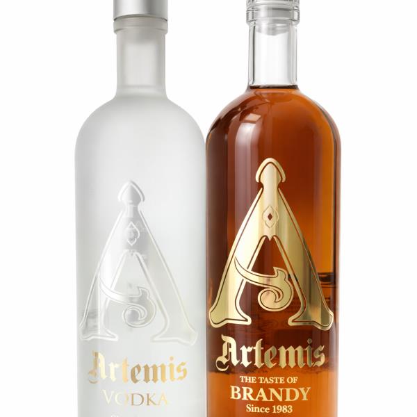 Водка,Бренди Artemis 1 L - וודקה,ברנדי Artemis  1 L