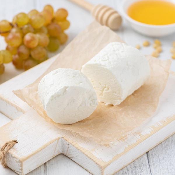 Сыр козий мягкий 100 гр - גבינה עיזים רכה 100 גר